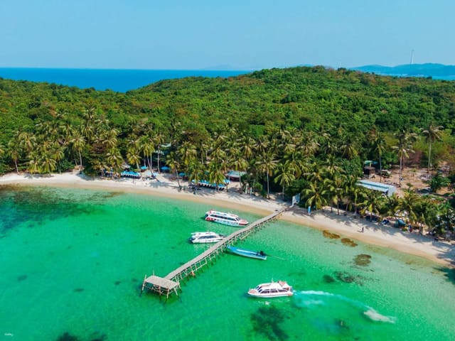 【PROMO｜20% OFF 】Day Tour | Phu Quoc 3 Islands Tour on Junk Cruise: Island Hopping Shared Tour, Snorkeling Experience, Seafood Lunch on the Boat | Vietnam - Photo 1 of 9