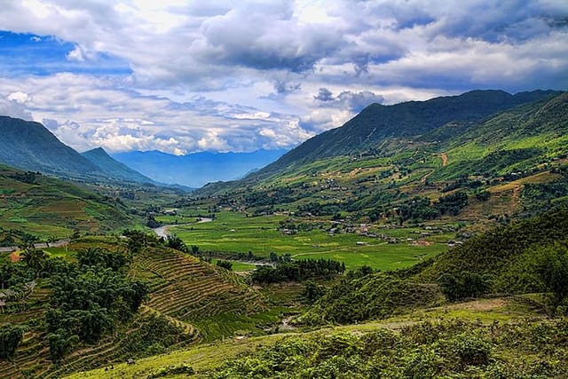 Sapa Motorbike Tour 1 Day| See All Of Rice Fields & Valleys in One Day - Photo 1 of 5