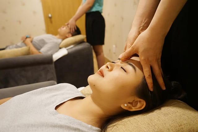 Tan Son Nhat Airport Foot & Head Neck Shoulder Massage 60 Minutes - Photo 1 of 5