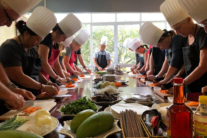 Hoang’s Cooking Class is a must-do activity when you are in Hanoi, Vietnam. Hoang’s restaurant serves a great combination menu with traditional Vietnamese dishes all around Vietnam. Besides, we would 